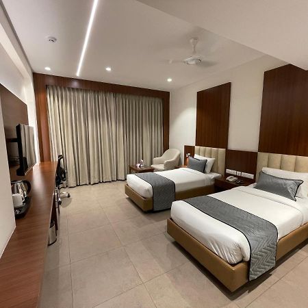 Hotel Jubilee Park Hajdarabad Zewnętrze zdjęcie