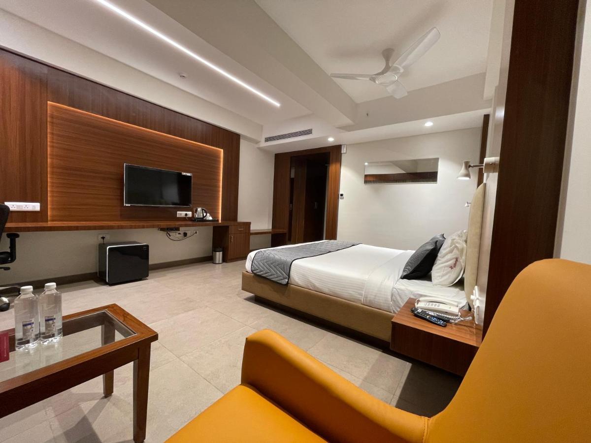 Hotel Jubilee Park Hajdarabad Zewnętrze zdjęcie